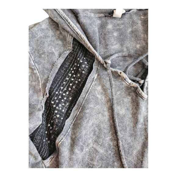 Venus Charcoal Gray Mineral Wash Hooded Pullover W/ Rhinestones Size S - Picture 2 of 5